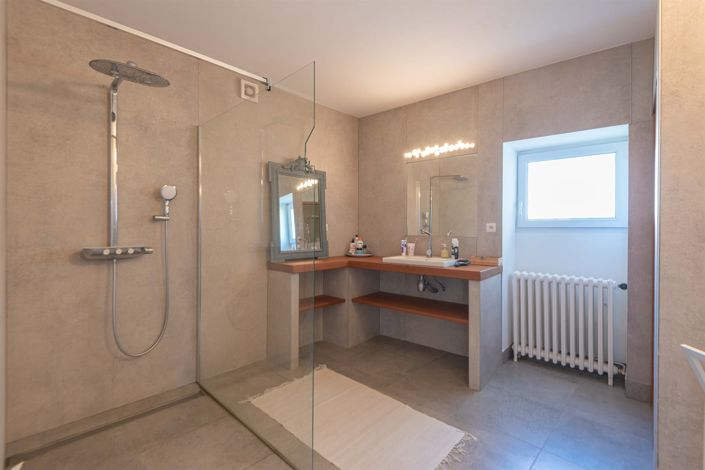 Image No.11-4 Bed House for sale