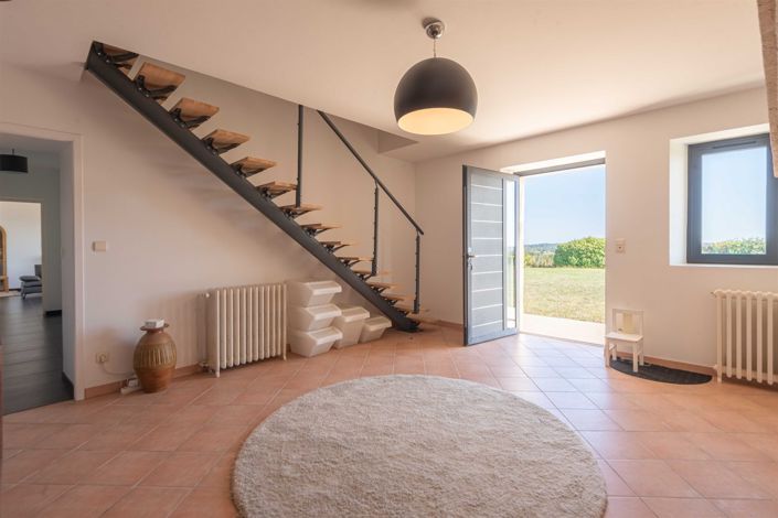 Image No.8-4 Bed House for sale