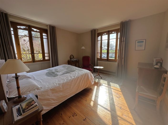 Image No.24-5 Bed House for sale