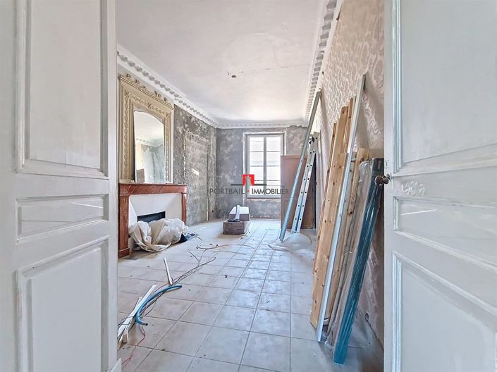 Image No.3-4 Bed House for sale