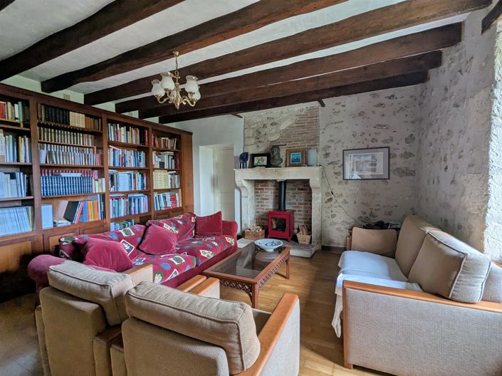 Image No.12-4 Bed House for sale
