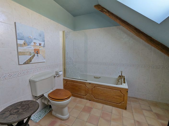 Image No.24-4 Bed House for sale