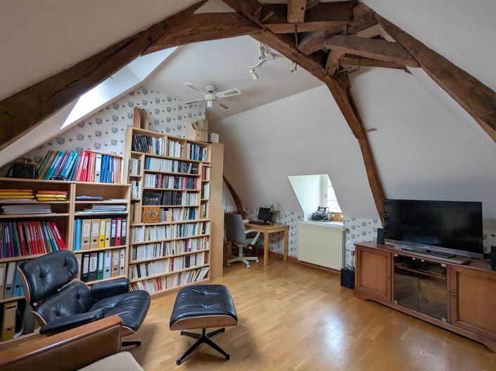 Image No.33-4 Bed House for sale