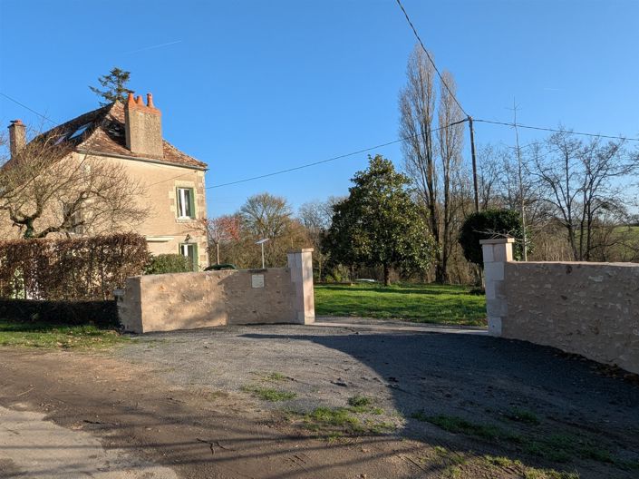 Image No.8-4 Bed House for sale
