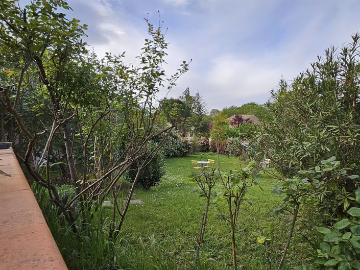 Image No.17-3 Bed House for sale