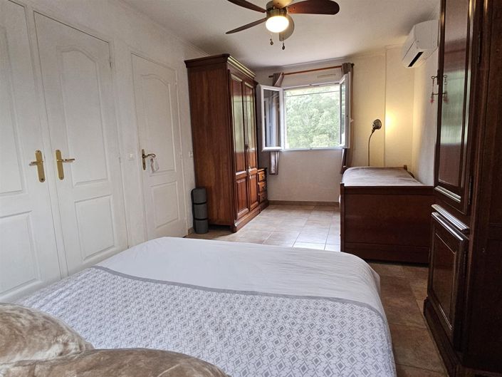 Image No.24-3 Bed House for sale