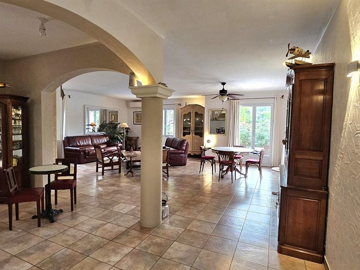 Image No.28-3 Bed House for sale