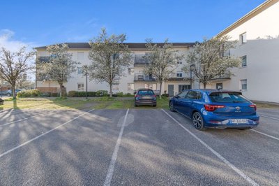 1 - Beaune, Apartment