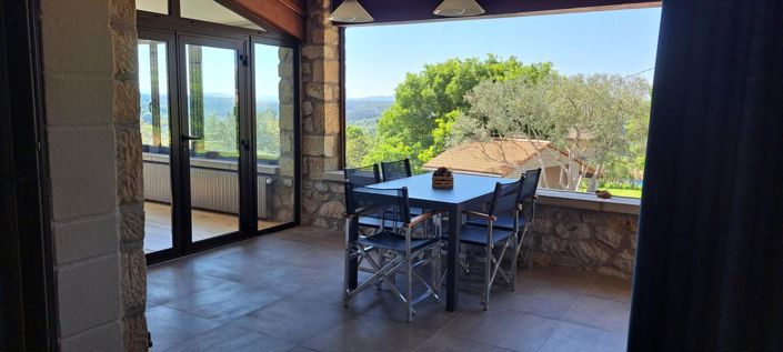 Image No.10-5 Bed House for sale