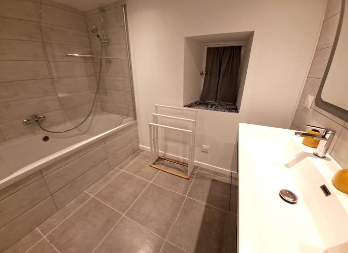Image No.14-5 Bed House for sale