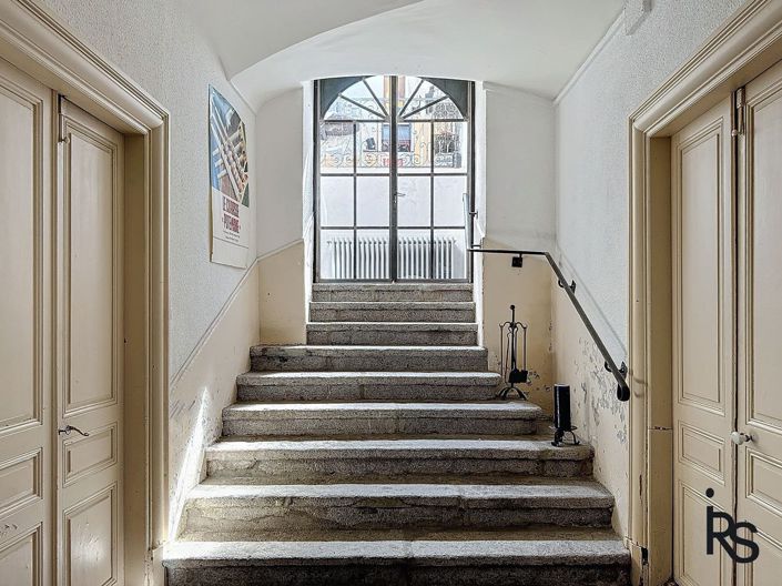 Image No.4-7 Bed House for sale