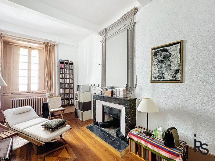Image No.9-7 Bed House for sale