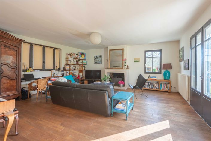 Image No.8-4 Bed House for sale