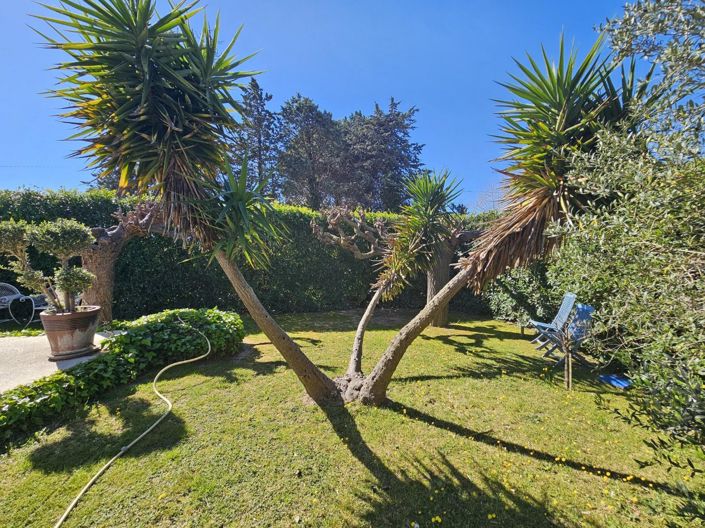 Image No.8-4 Bed House for sale