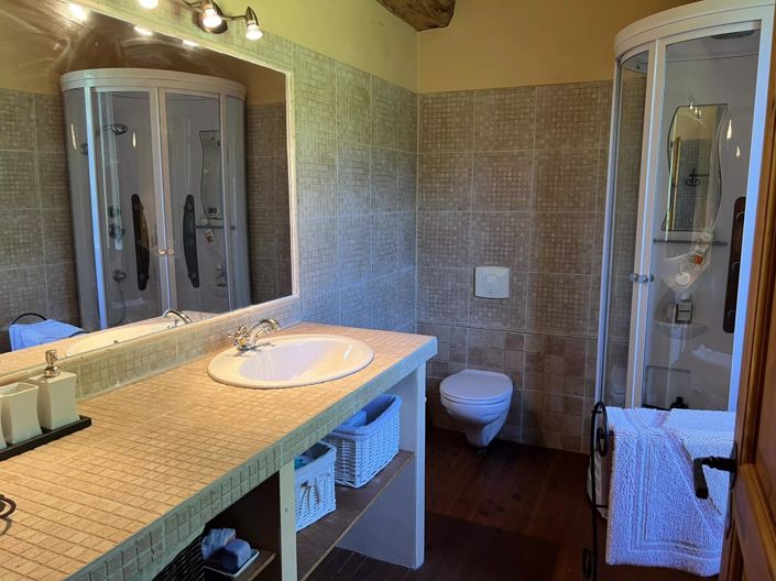Image No.7-4 Bed House for sale