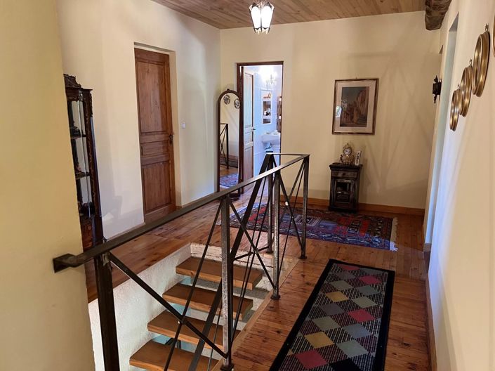Image No.8-4 Bed House for sale