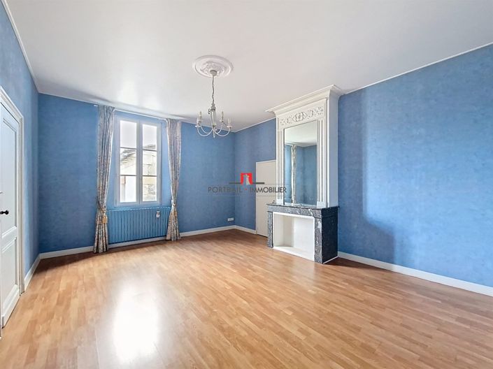 Image No.11-6 Bed House for sale