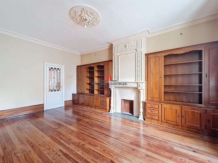 Image No.6-6 Bed House for sale