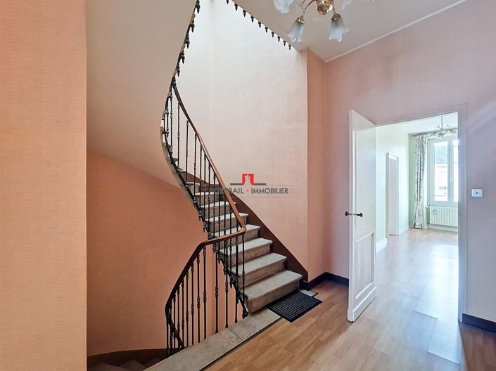 Image No.9-6 Bed House for sale