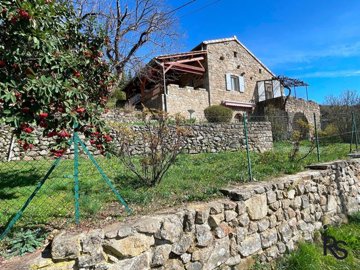 1 - Ardèche, House