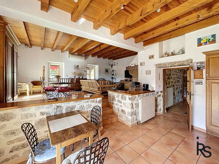 Image No.11-3 Bed House for sale