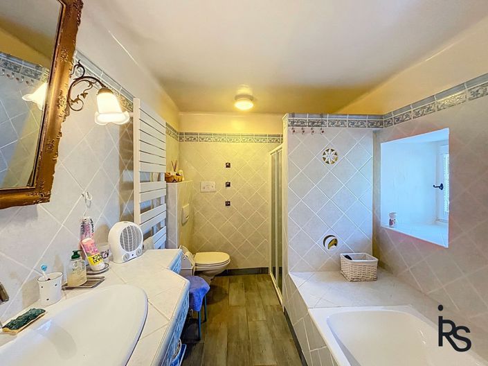 Image No.13-3 Bed House for sale