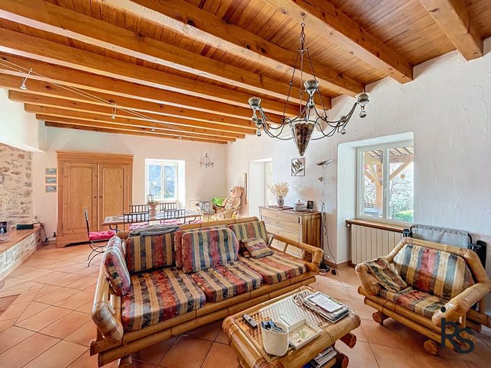 Image No.9-3 Bed House for sale