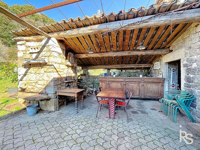 Image No.15-6 Bed House for sale
