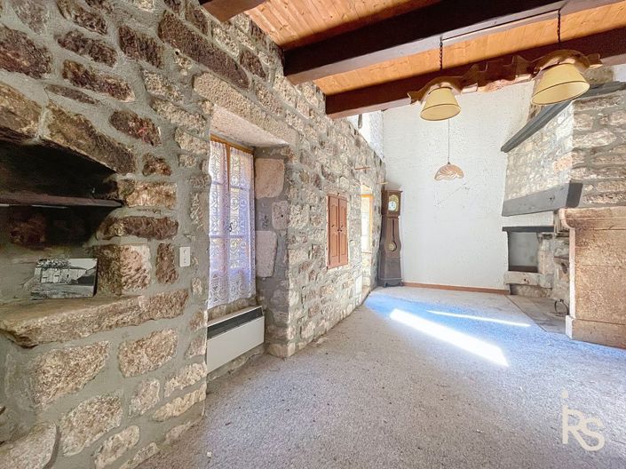 Image No.6-6 Bed House for sale