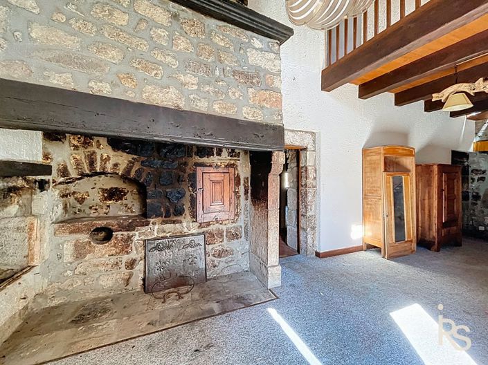 Image No.7-6 Bed House for sale