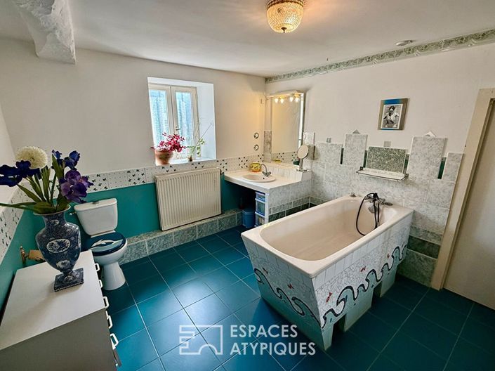 Image No.6-6 Bed Property for sale