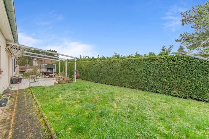 Image No.17-4 Bed House for sale