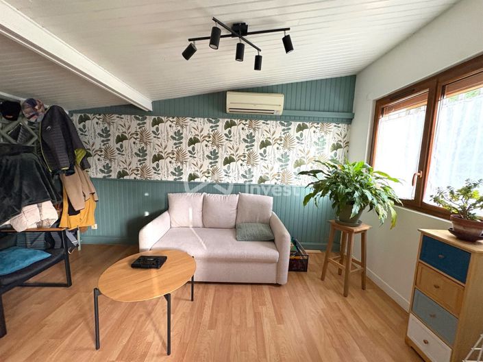 Image No.10-3 Bed House for sale