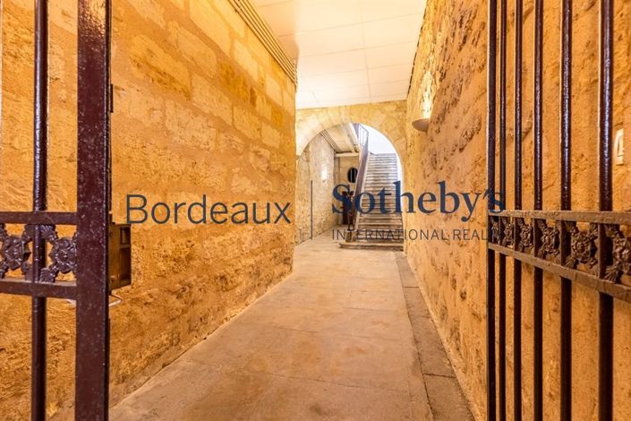 Image No.11-3 Bed Apartment for sale