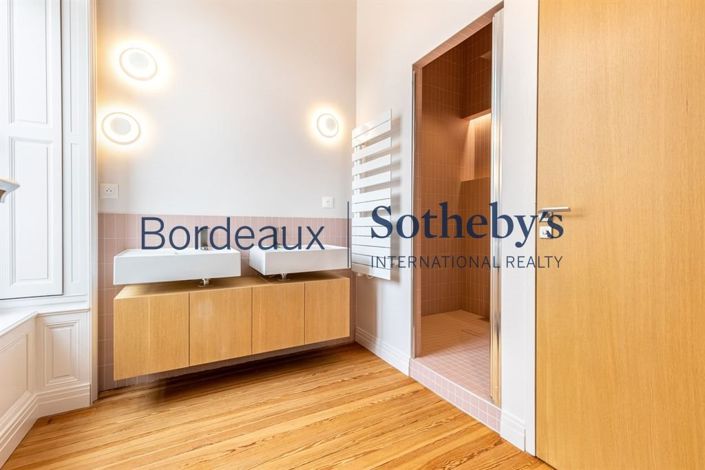 Image No.10-3 Bed Apartment for sale