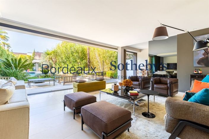 Image No.4-5 Bed House for sale