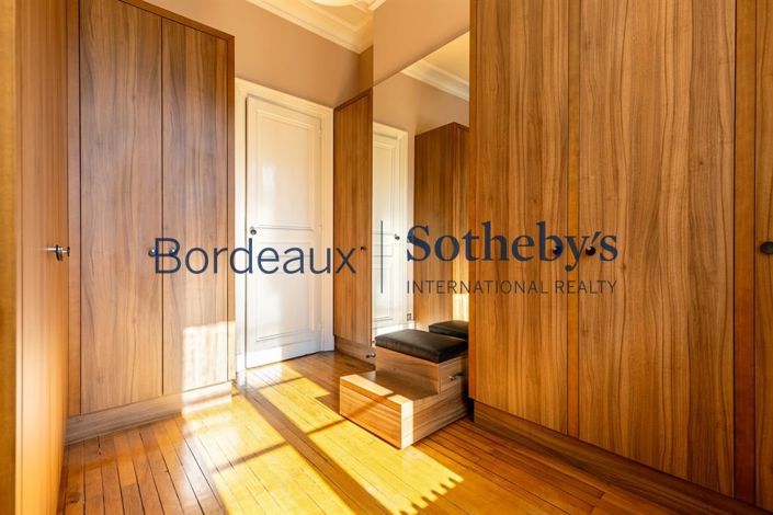 Image No.12-7 Bed House for sale