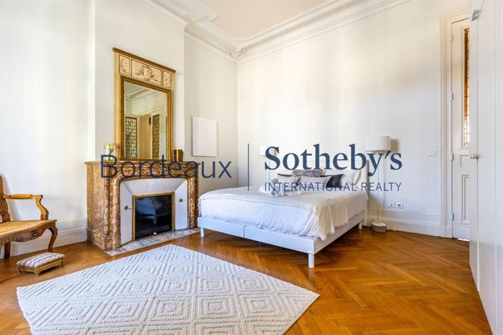Image No.16-7 Bed House for sale