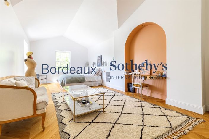 Image No.13-5 Bed House for sale