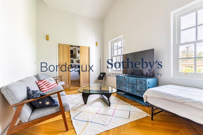 Image No.17-5 Bed House for sale