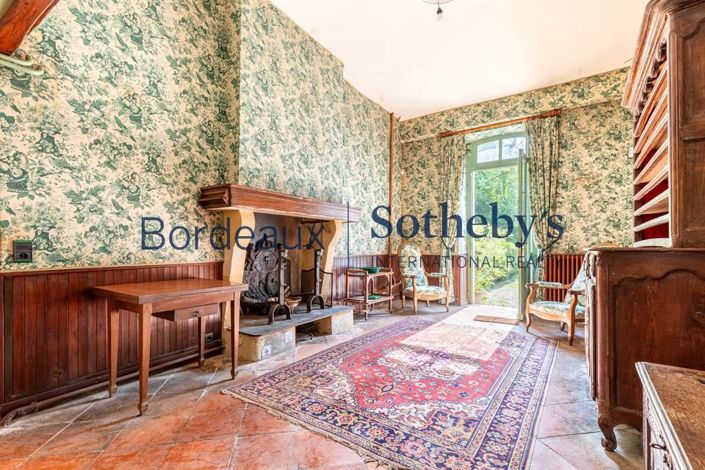 Image No.8-Propriété de 6 chambres à vendre à Bordeaux