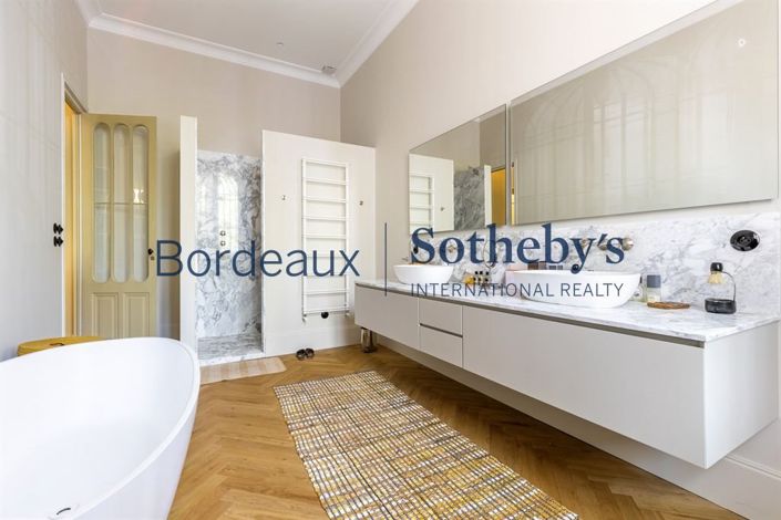 Image No.11-3 Bed Apartment for sale