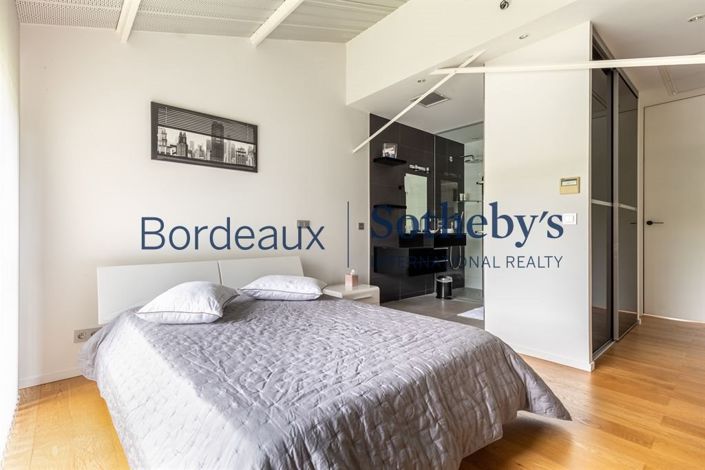 Image No.13-5 Bed House for sale