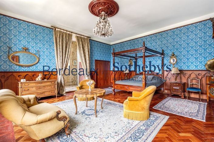 Image No.10-28 Bed Property for sale