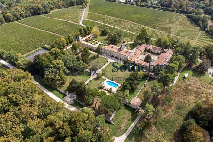 Image No.14-28 Bed Property for sale