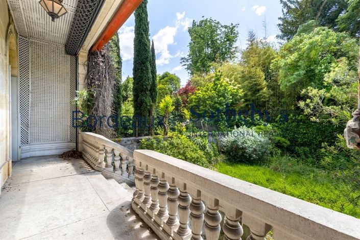 Image No.2-Propriété de 6 chambres à vendre à Bordeaux