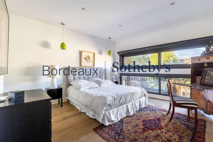 Image No.13-5 Bed House for sale