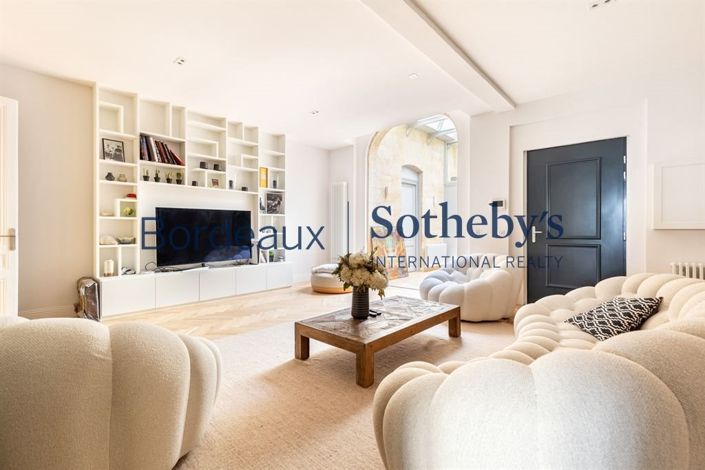 Image No.2-4 Bed Apartment for sale