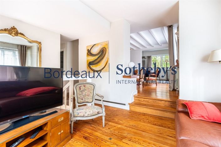 Image No.4-5 Bed House for sale