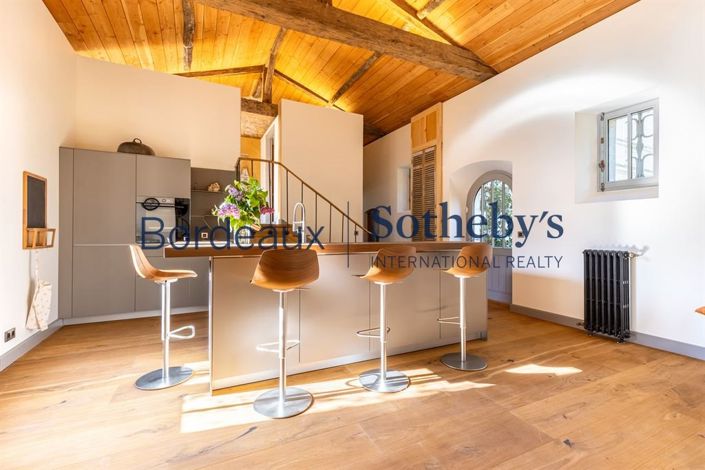 Image No.13-6 Bed House for sale